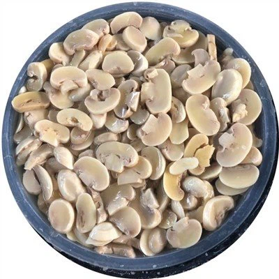 3-5 см Нарізані гриби в розсолі в бочках